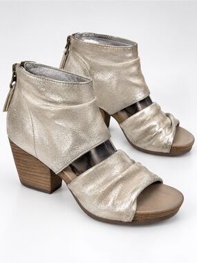 OTBT Patchouli ruched leather stacked heel open toe booties metallic grey 8.5